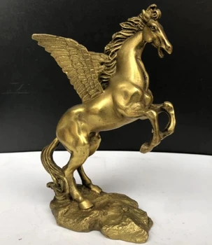 Фарфоровая статуэтка летучей лошади из латуни
