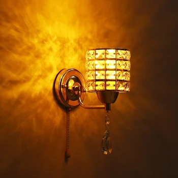Роскошный настенный светильник Современный светодиодный хрустальный настенный светильник Внутреннее освещение Украшение дома для гостиной спальни Прикроватная лампа для лестницы